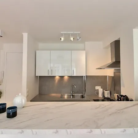 Central Cannes Apartament *